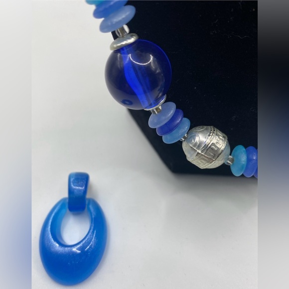 Mixed Bead Necklace and Matching Earring Set - Picture 4 of 6